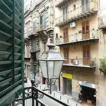 Persiane Al Cassaro Bed & Breakfast